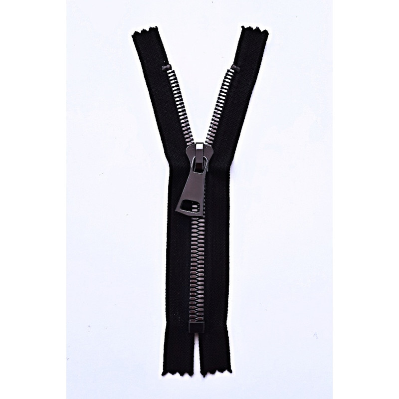 Krátký zip kapsový - hrubý 17 cm, zuby 8 mm