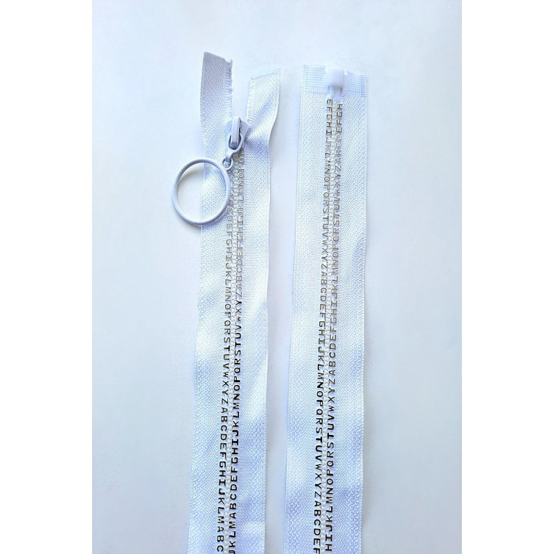 Dlouhý zip dělitelný - písmenka 70 cm, zuby 8 mm, bílá/stříbrná