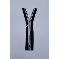 Krátký zip kapsový - středně hrubý 16 cm, zuby 6 mm proužek