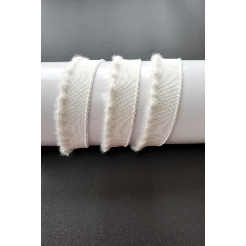 Porta 3,5*130, smetanová, ovlněná