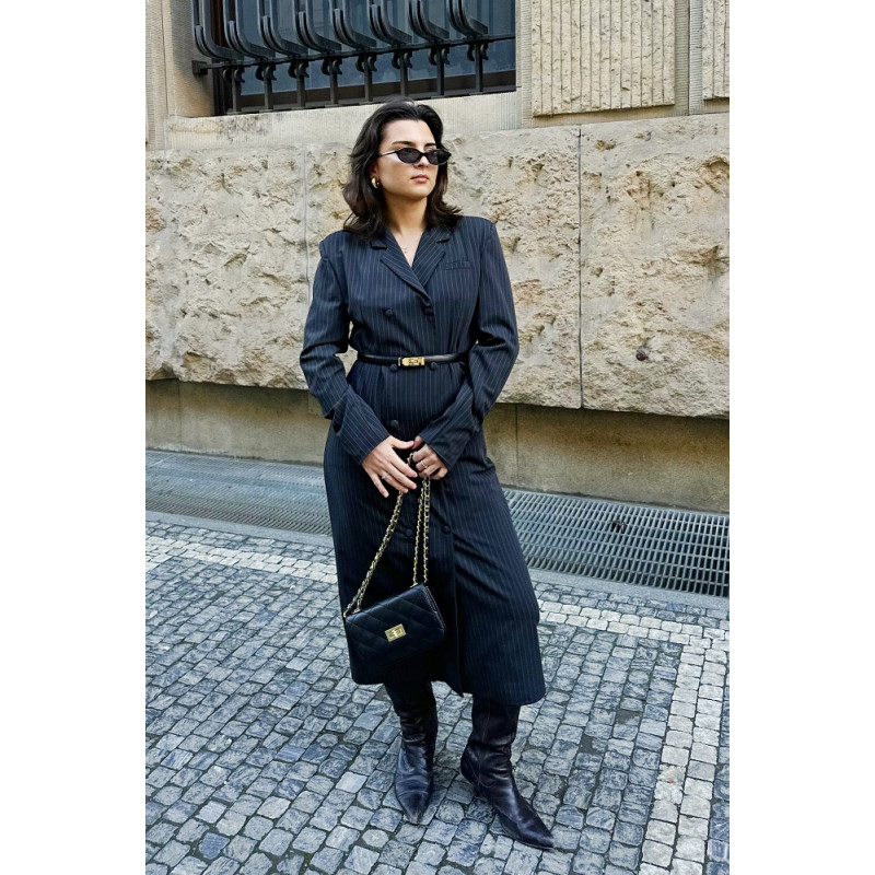 Damen-Blazerkleid mit Revers, feine Nadelstreifen – Graphit