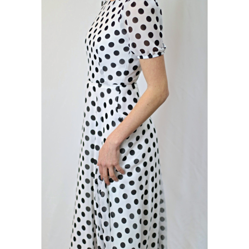 Damen-Chiffonkleid mit Punkten, weiß